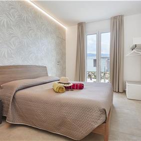 3 bedroom villa with infinity pool, jacuzzi & sauna, Castellammare del Golfo, sleeps 6